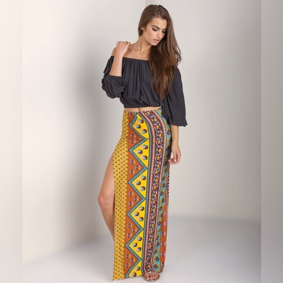 Novella Royale Multicolor Floral Skirt - Picture 3 of 4